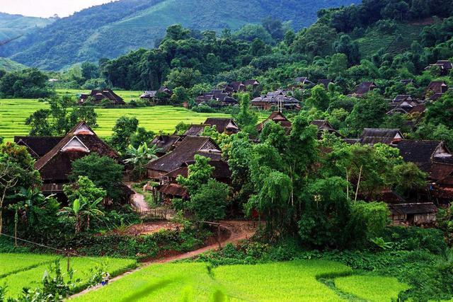 “Bsports必一体育”湖北女学霸投军两年,在队伍考核第一,如今复员被中科院录取(图2) Bsports必一体育