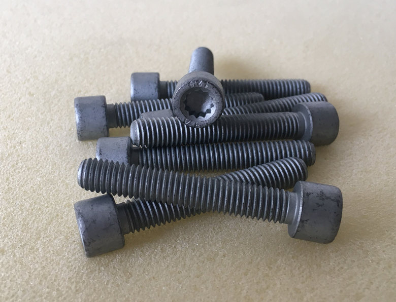 Bsports必一体育_音乐剧《搭错车》温暖人心 丁当默默行善寒冬送暖(图3) Bsports必一体育