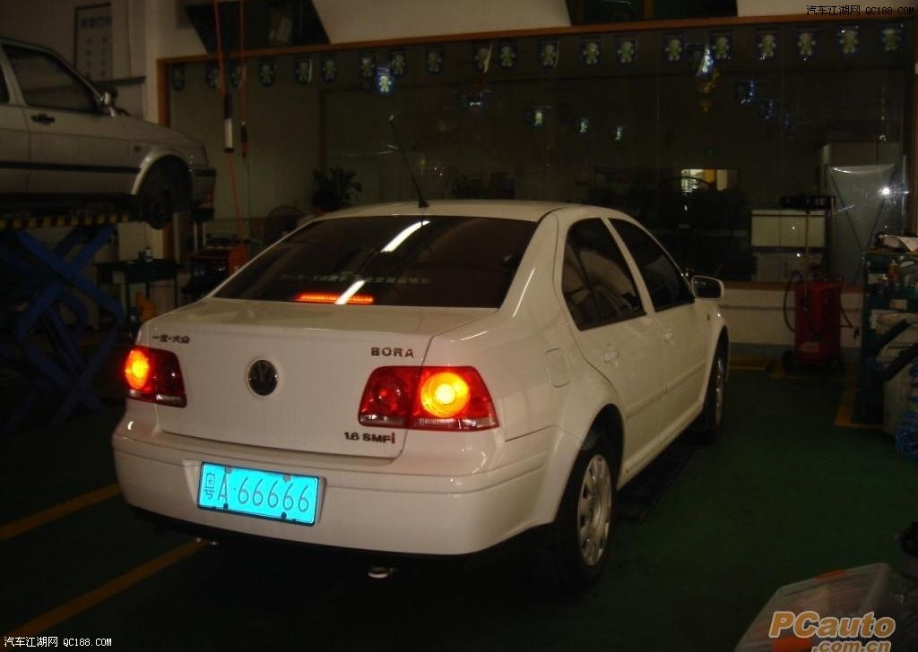 【b体育】徐冬冬为角色增肥扮丑全身埋沙 网友:优秀的人还比你努力(图3) b体育